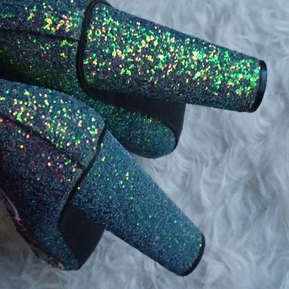 Cape Robbin  heels - Picture 9 of 16